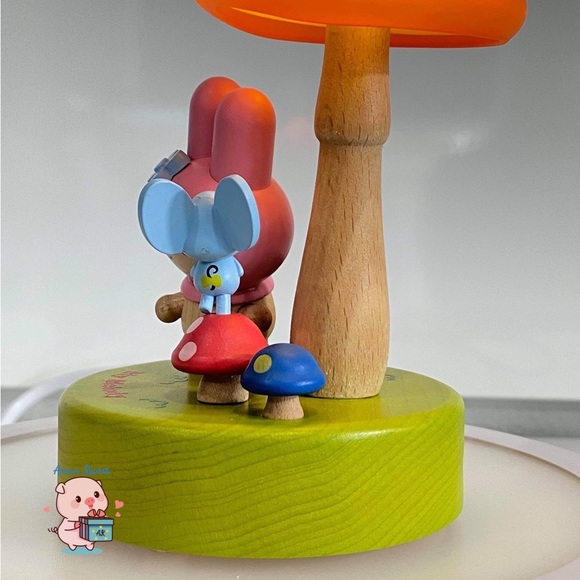 Sanrio My Melody Wooden Sanrio Mushroom USB Light - Picture 4 of 10